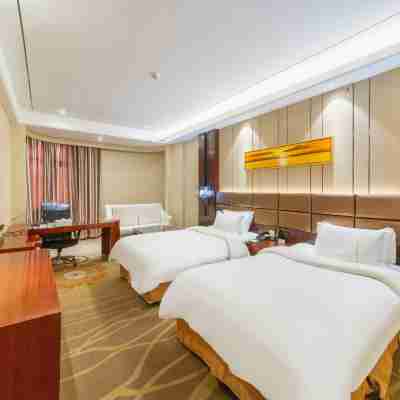 Deyuan Grand Hotel Rooms