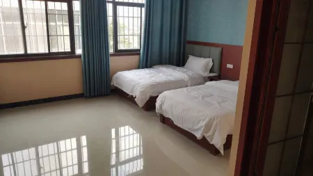 1 1 Fashion Hotel Отели в г. Жуян