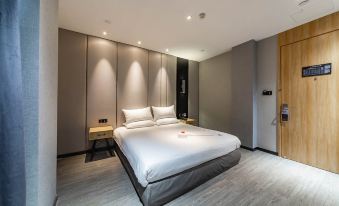 Yizhu Hotel (Kunshan Wanda Plaza)