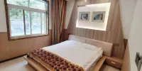 Yichang Linjianglou Boutique Homestay - Chambre Double Confortable
