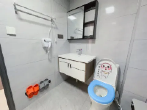 Yipin Homestay (Huanggang Vocational and Technical College)