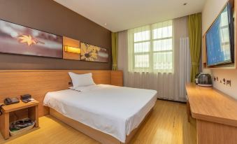 IU Hotel (Tai'an Railway Station Square) - Housity