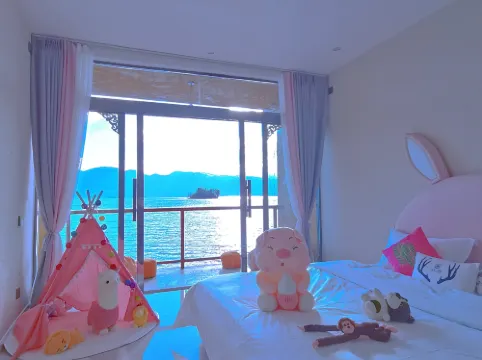 Lugu Lake Shanshuijian · Lake View Homestay (Dazu Pier)