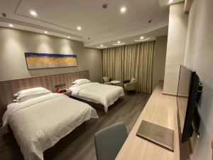 Changhong Holiday Apartment Hotel