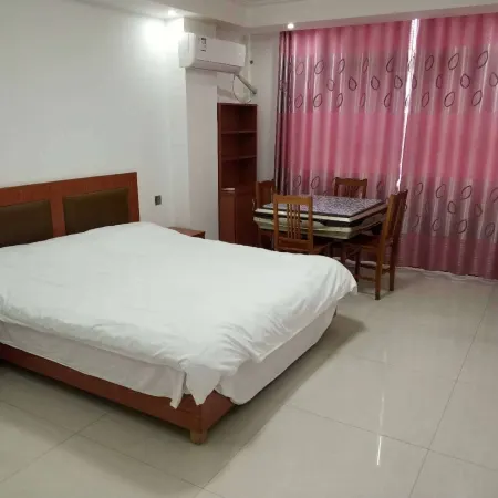 Duchang Baoqing Hotel