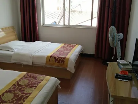 Yufeng Xinxin Hotel Отели рядом с достопримечательностью «Heijing Passenger Transport Terminal»