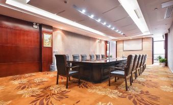 Vienna Classic Hotel (Suzhou Yangchenghu Peninsula, HB Film and Television City)