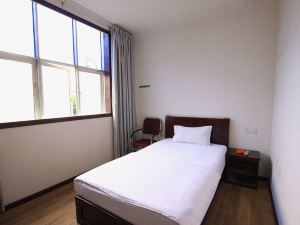 Santai Guilin Inn