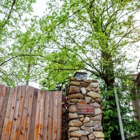 Mogan Mountain Jingya Inn