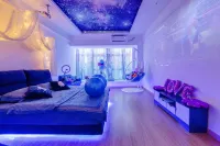 Huiaishang Couples Theme Apartment