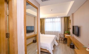 Vienna Hotel (Kaifeng House Store)