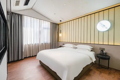 Moshang Qingju Hotel (Pingdingshan Station Zhongjun World City) Hotel dekat Pingdingshan Radio & TV University