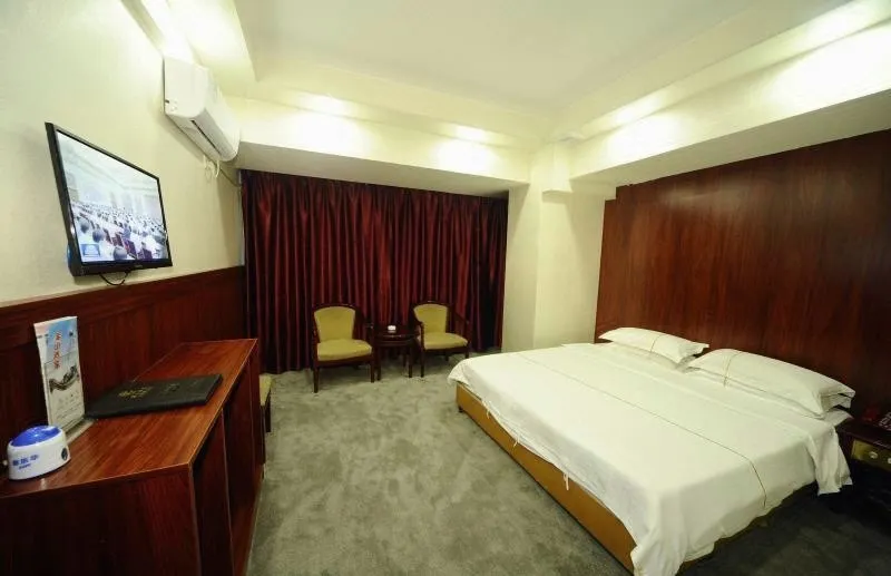Junshan Hotel (Guangzhou Railway Station Sanyuanli Subway Station)