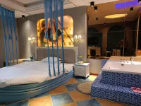Lvcheng Garden Theme Hotel Hotels in Suining