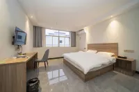 Xinyue Cultural Tourism Hotel - balcony