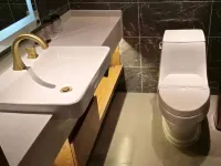 James Joyce Coffetel (Xinyang Xixian Longhu Huayi) Hotels in Xixian