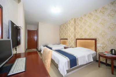 Yingshan Ouman Yiyi Express Hotel
