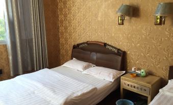 Xundian Hongfu Hotel