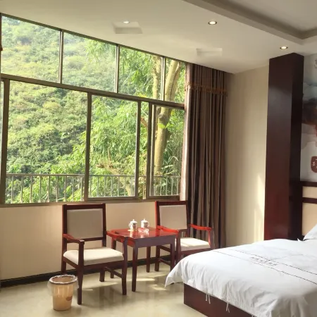 Yanjin Xunlv Sunshine Inn