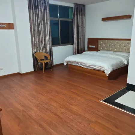 Mengla Jiuzhou Hotel