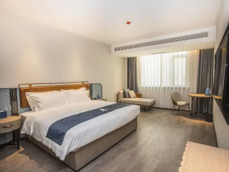 Echarm Hotel (Mengzhou Huanghe Avenue)