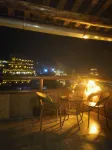 Furong Town Lushi Spring and Autumn B&B