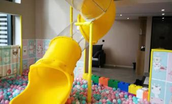 Lianger Hotel (Kunming Wuyue Plaza)