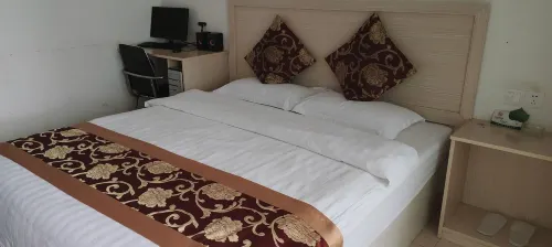 Grand City Hotel Hotel di Zhenba