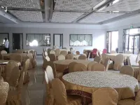 Alashan Right Banner Holiday Hotel this morning Hotel di Alxa Right Banner