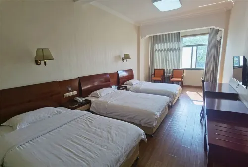 lujiang binghe hotel