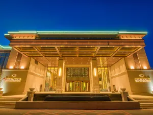 Yatai New City Hot Spring Hotel