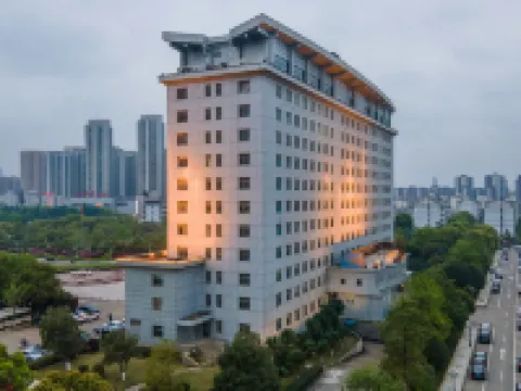 Wright House Hotels in Fengcheng