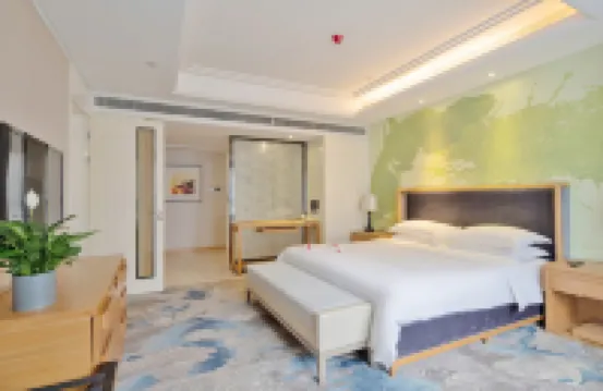 Hangzhou Yinlonghui Leisure Theme Hotel (Xiaoshan Tonghuizhong Road Subway Station)
