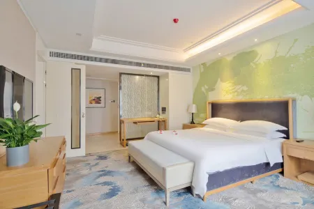 Hangzhou YinLonghui Leisure Theme Hotel (Xiaoshan Tonghui Middle Road Subway Station)