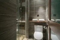 Xiamen Yujin Hotel (Zhongshan Road Pedestrian Street Bashi) - 2-Star