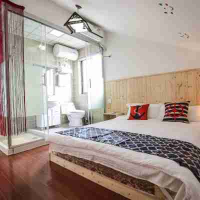 GTX Rooms