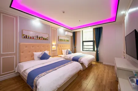 Yate Hotel (Liucheng People's Hospital) Отели рядом с достопримечательностью «Hongma Mountain»