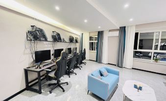Rubik's Square Greene E-sports Hotel