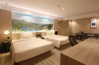 Jinan Zhangqiu Harmony Plaza Atour Hotel Hotels near Xiuyuanhe Sceneic Area