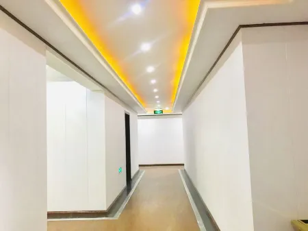 Yurenjia Business Hotel Отели рядом с достопримечательностью «Liangdancheng»