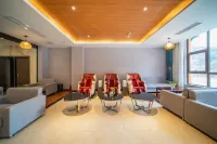 Shidai Yading Hotel