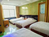 Xiping Jihong Hotel Hotels near Xiping Railway Station