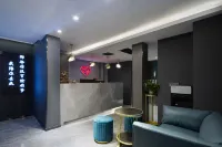 MiNi Designer's Premium Smart Art Inn (Wu Yi Square IFS Mall)