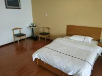 Mangshi Xinyi Hotel Hotels near Dehong Vocational College