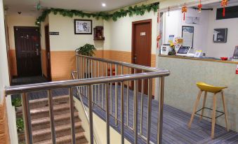 100 Inn Liangpin Hotel (Shanghai Deping Road Subway Station)