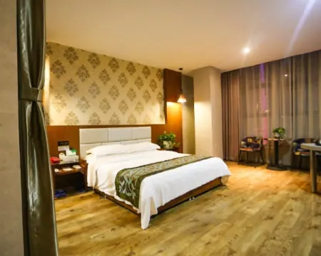 Danfeng Junlin World Theme Hotel Hotels in Danfeng
