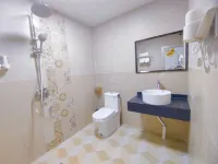 Dongxing Hao Wan Hotel - Beach