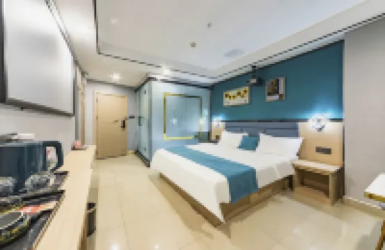 Yujing Light Luxury Apartment (Haifeng Food Street Branch)