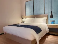 Zhongmu International Hotel Hotels near Shenzhenshi Hezheng Art Museum