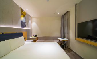 5. Ibis Sty..
